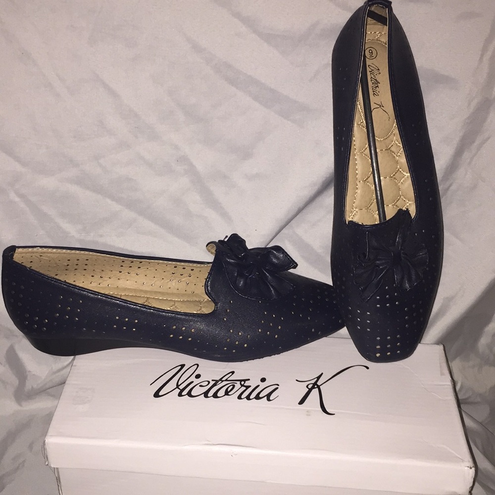 Women’s Victoria K’s Slip-On perforated Flats